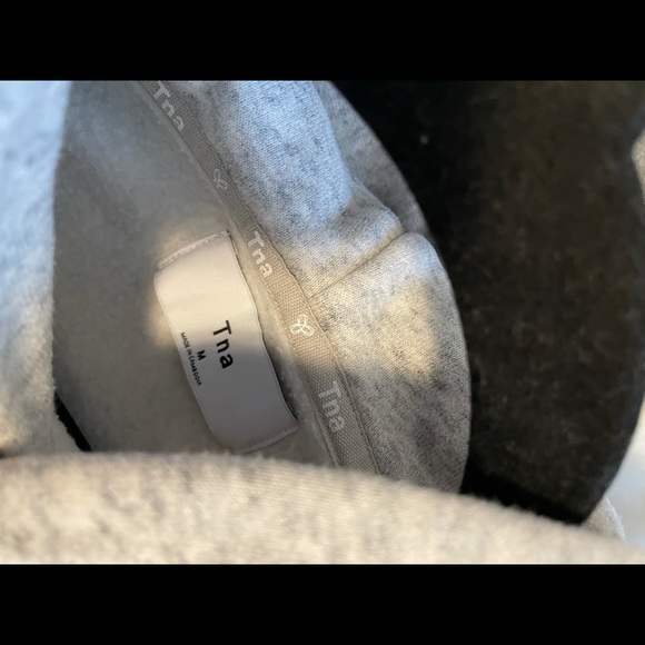 TNA Cozy Fleece Boyfriend Cropped Hoodie (M) - Picture 10 of 11